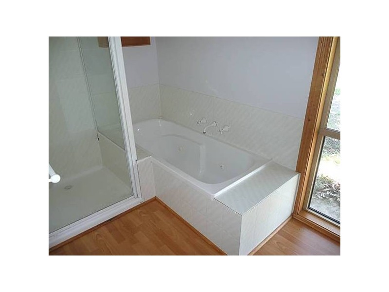 19-21 Cobham Court, Glengarry VIC 3854