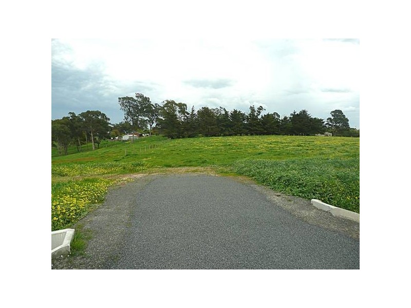 Lot 7 Henderson Place, Hazelwood North VIC 3840