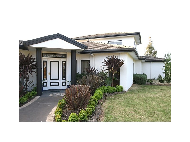 45 Ellavale Drive, Traralgon VIC 3844