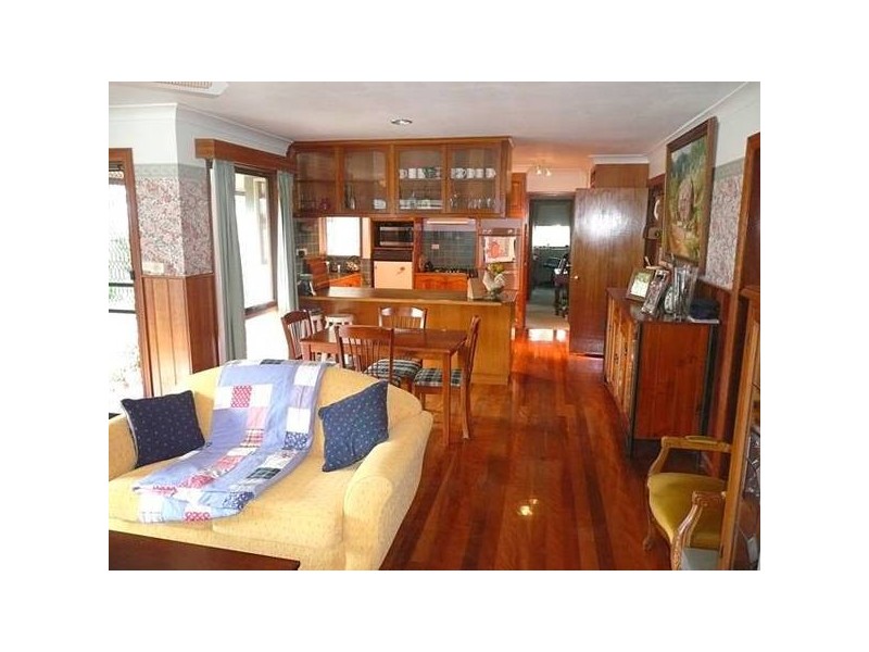 59-61 Sparks Lane, Toongabbie VIC 3856