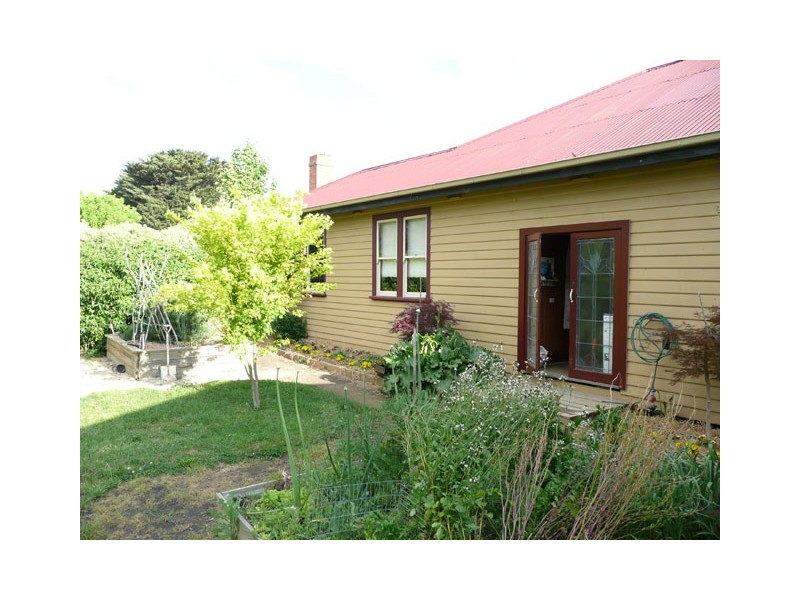 2813 Traralgon Maffra Road, Cowwarr VIC 3857