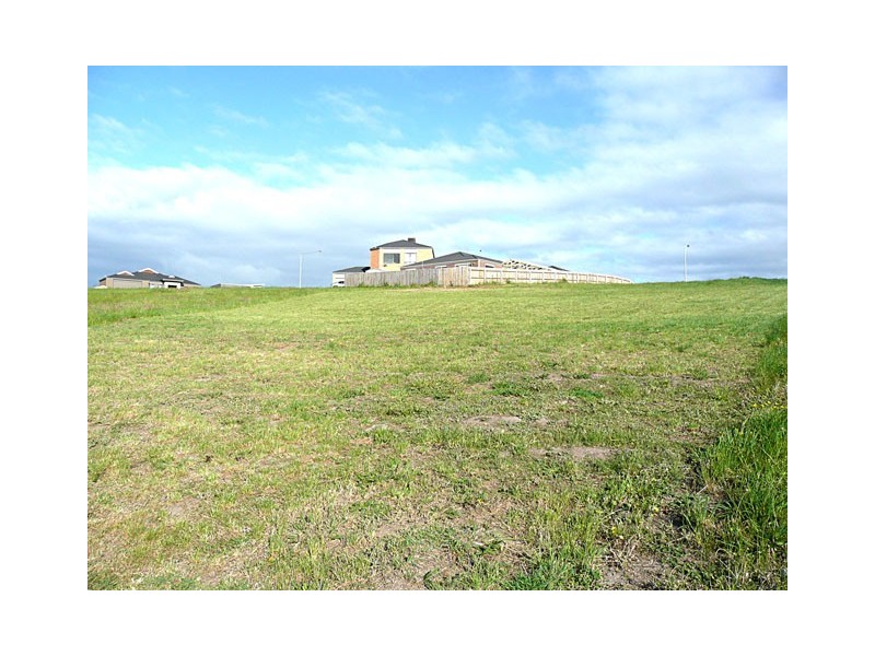 27 Notting Hill, Traralgon VIC 3844