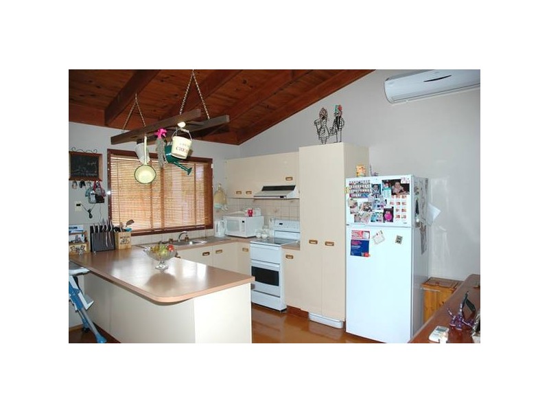 70 BOOLA VIEWS ROAD, Tyers VIC 3844