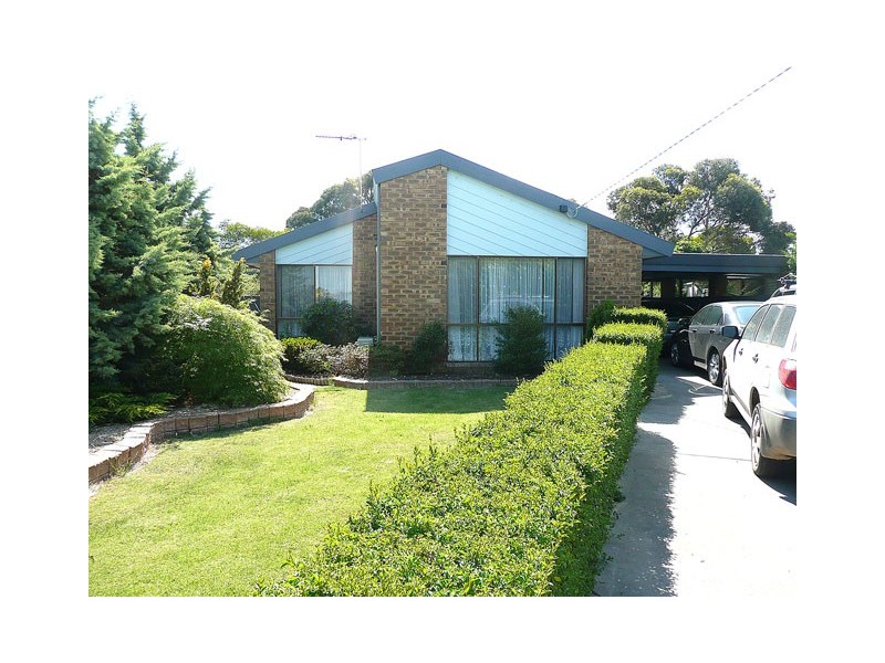 19 Rhodes Court, Glengarry VIC 3854