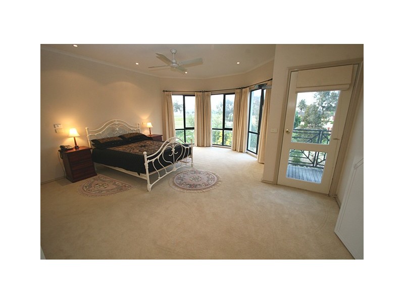 45 Ellavale Drive, Traralgon VIC 3844