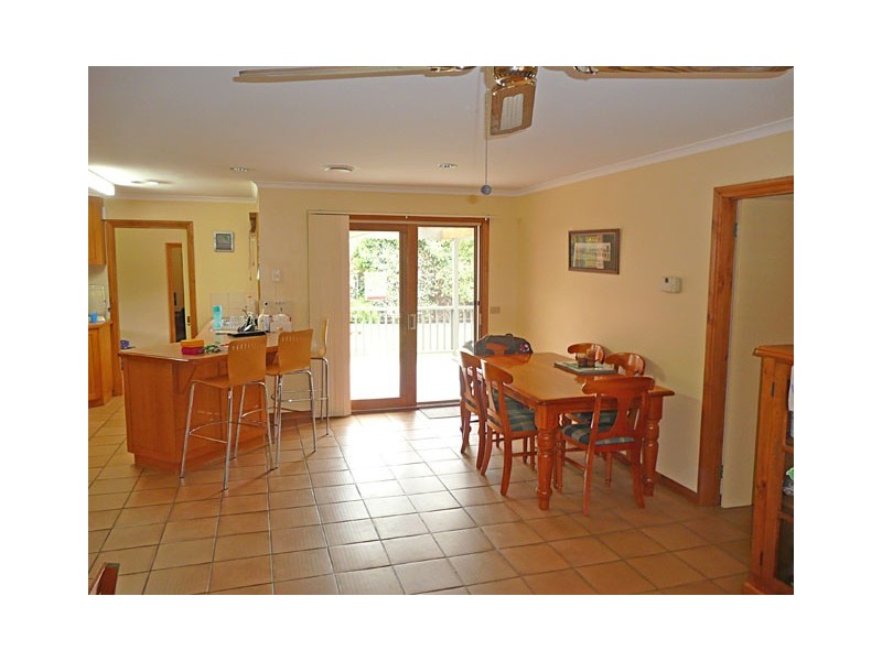 11 Chester Close, Traralgon VIC 3844