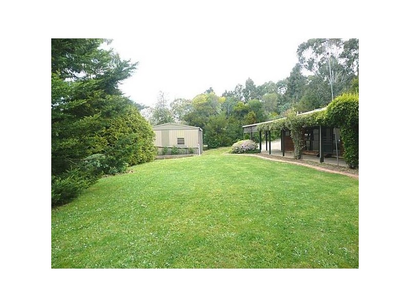 11 Lauren Place, Traralgon South VIC 3844