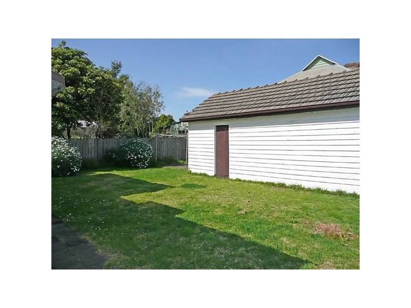 15 Queens Parade, Traralgon VIC 3844