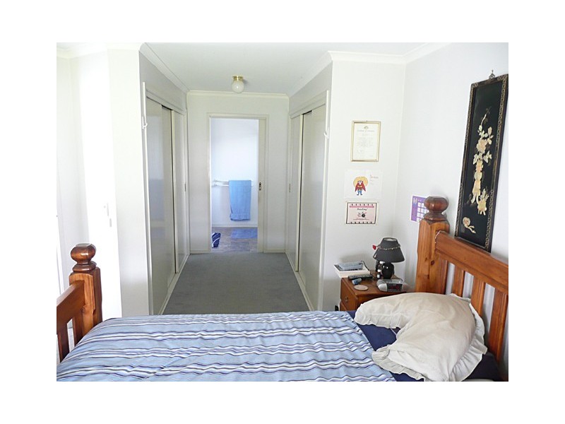 12 Kyne Street, Glengarry VIC 3854