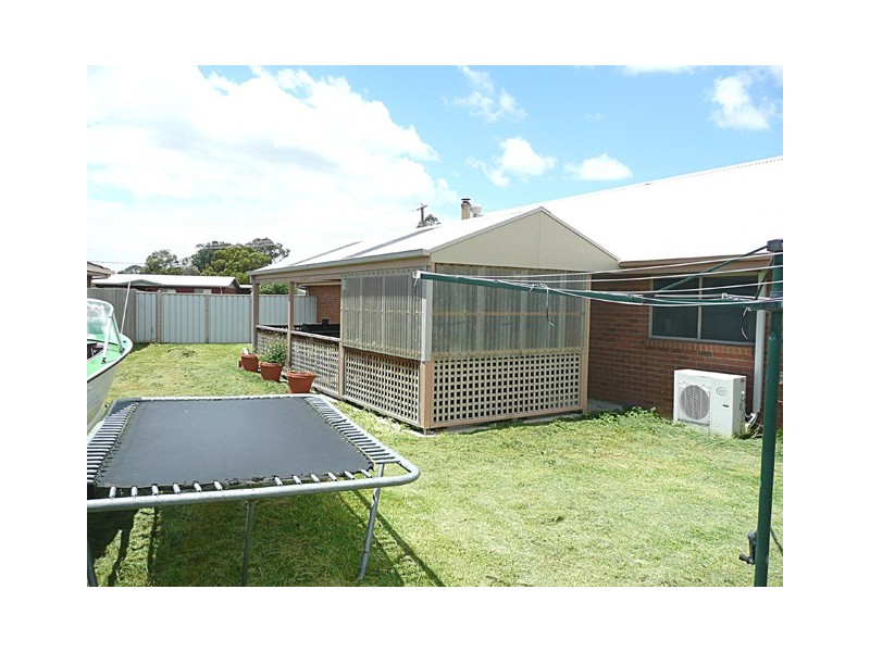 12 Kyne Street, Glengarry VIC 3854