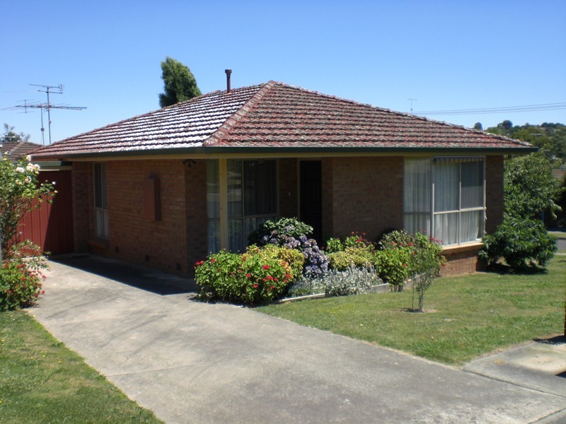 1/2 Chelsea Court, Warragul VIC 3820