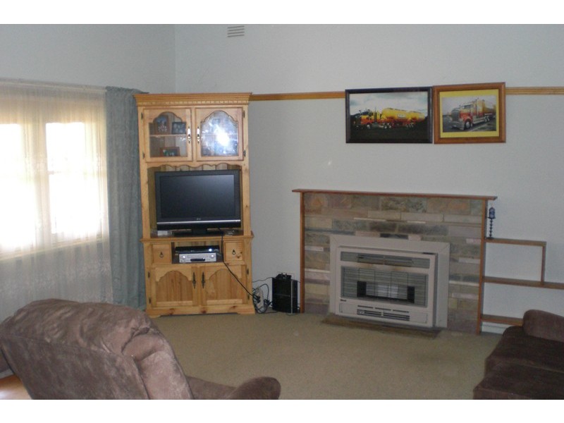 84 Paynters Road, Hill End VIC 3825