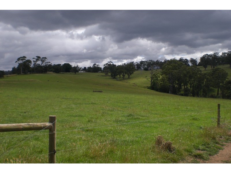 84 Paynters Road, Hill End VIC 3825