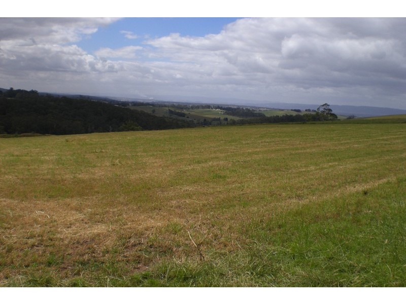 84 Paynters Road, Hill End VIC 3825