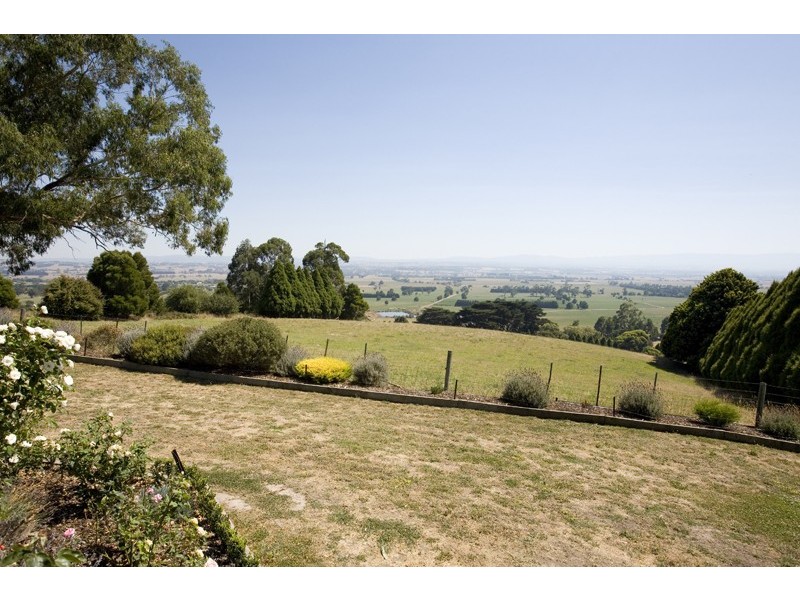 3 Clancy’s Cutting, Cloverlea VIC 3822