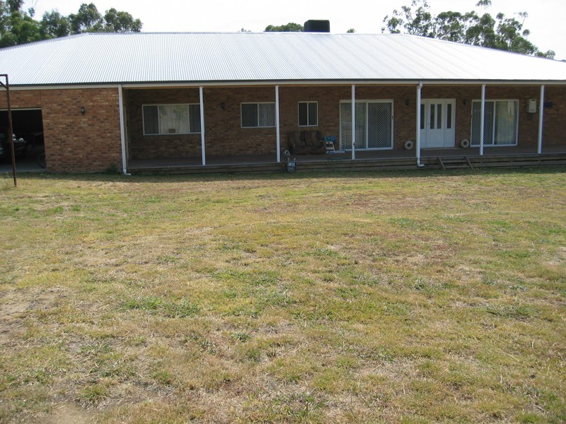 5 Hague Court, Drouin VIC 3818