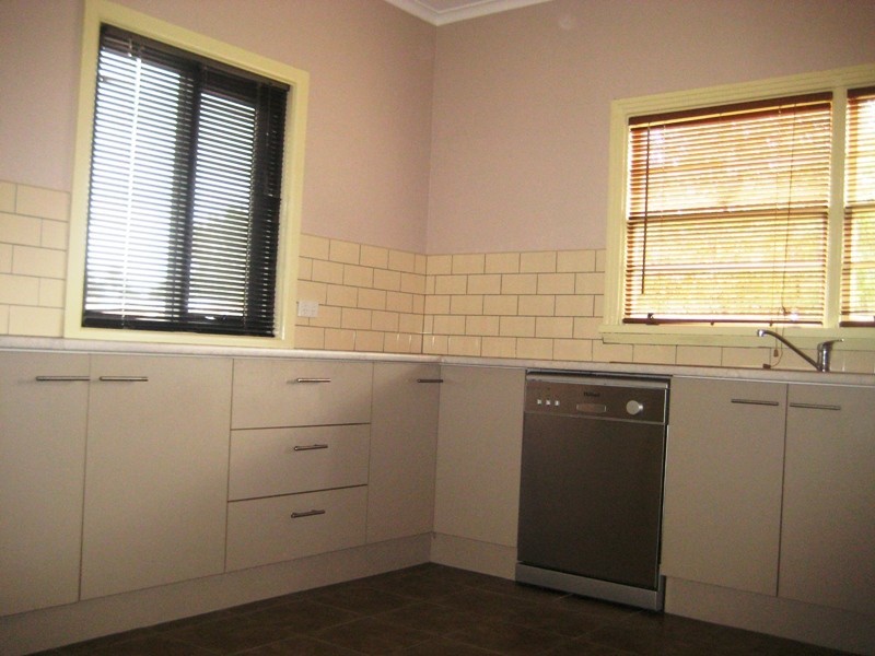 35 Charles Street, Warragul VIC 3820