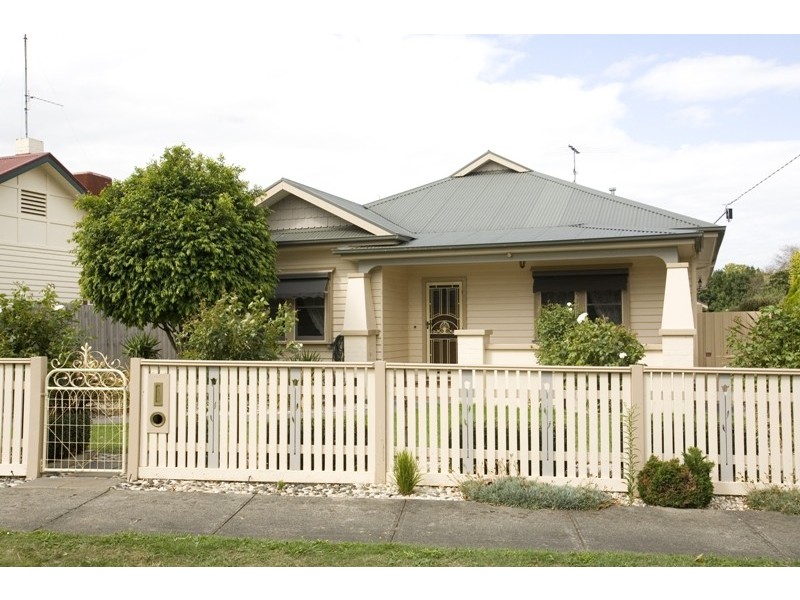 36 Peace Avenue, Warragul VIC 3820