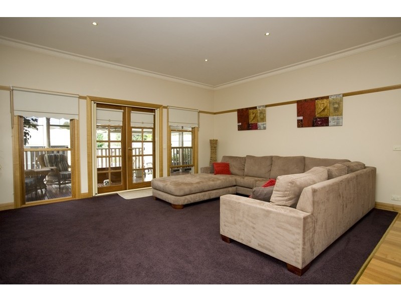 36 Peace Avenue, Warragul VIC 3820