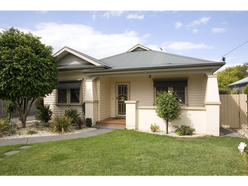 36 Peace Avenue, Warragul VIC 3820
