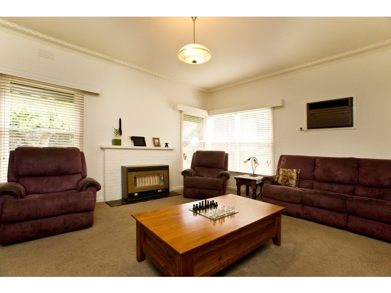 4 Gay Court, Warragul VIC 3820
