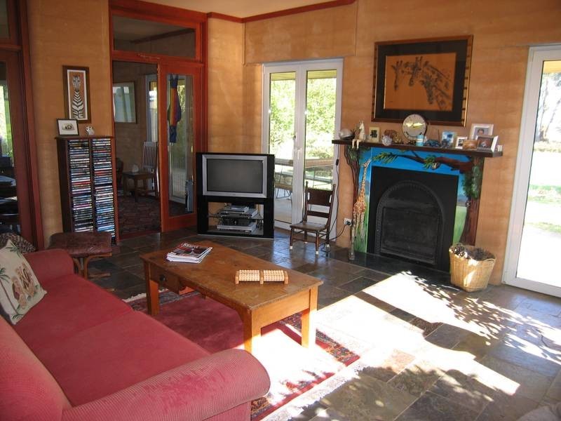 310 Settlement Road, Drouin VIC 3818