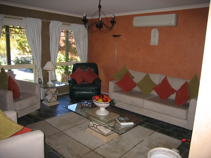 15 Armstrong Ave, Drouin VIC 3818