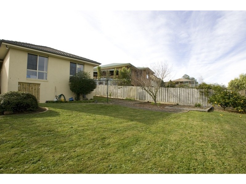 7 Cherrywood Place, Warragul VIC 3820