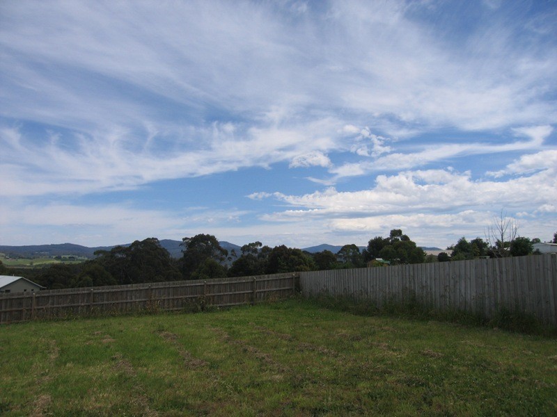 10 Shirley Road, Neerim South VIC 3831