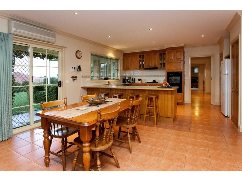 58 Cason Crescent, Warragul VIC 3820