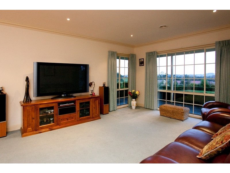 58 Cason Crescent, Warragul VIC 3820