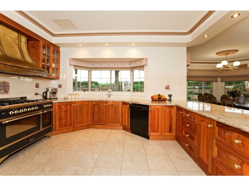 34 Camelot Court, Warragul VIC 3820