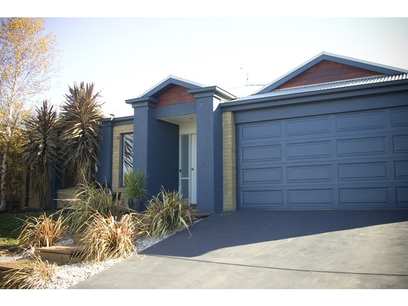 29 Montrose Street, Warragul VIC 3820