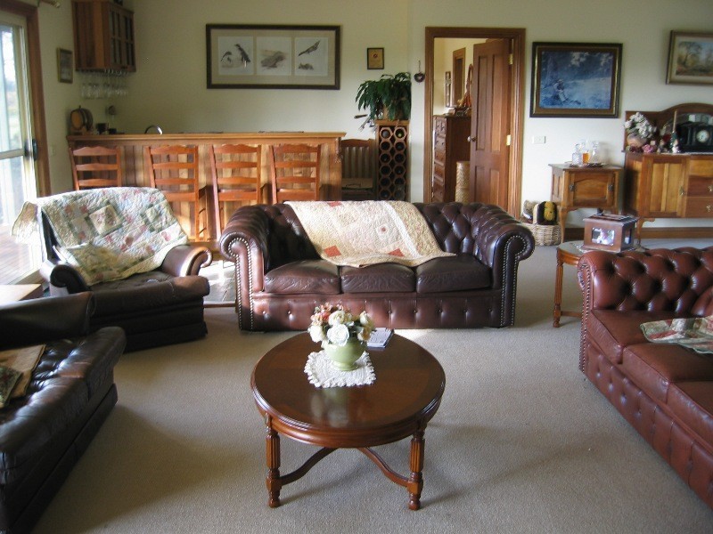 332 McGlone Road, Drouin VIC 3818