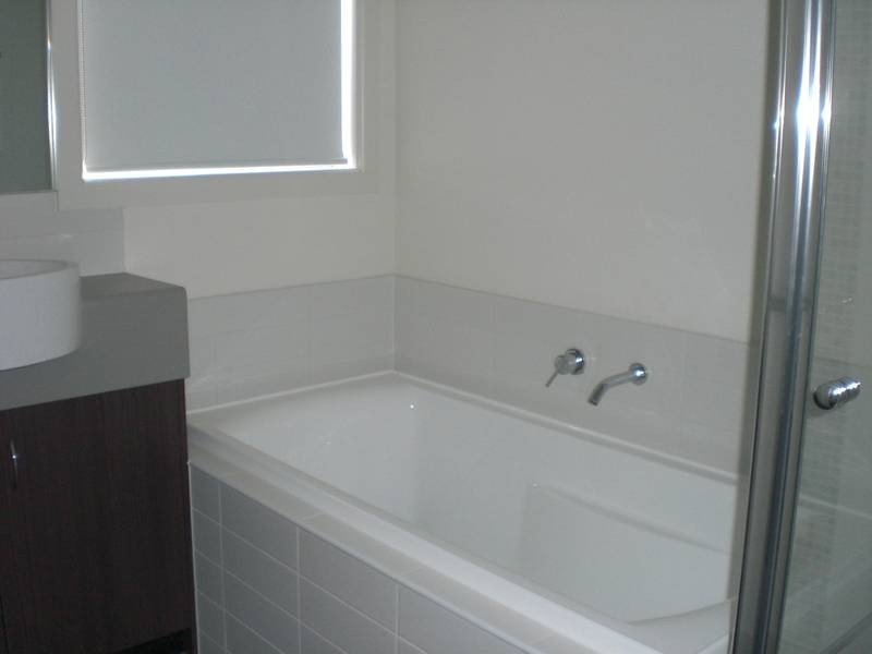 13 Springwater Drive, Drouin VIC 3818