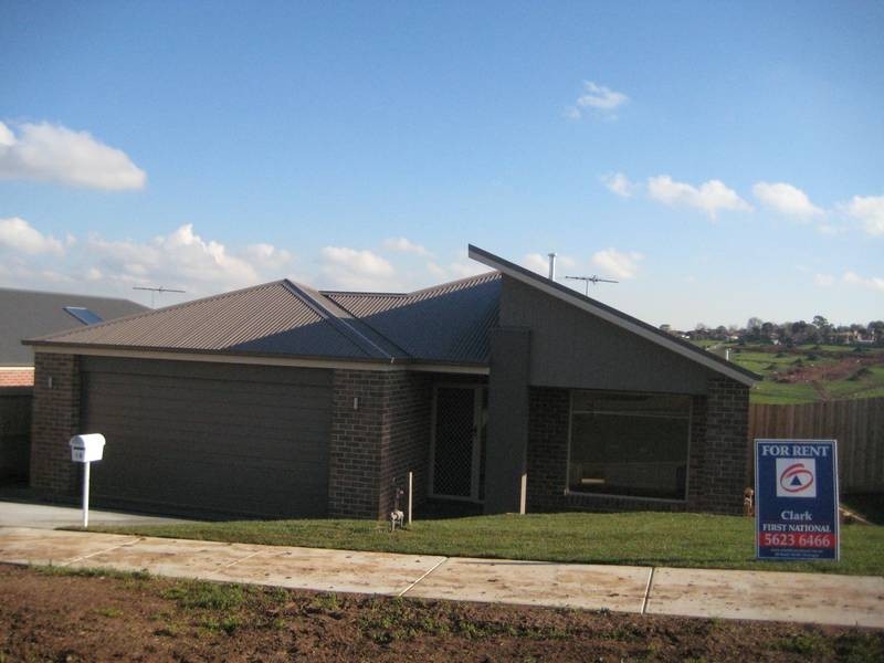 18 Bladen Street, Warragul VIC 3820