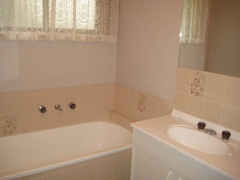 7 Meredith Court, Drouin VIC 3818