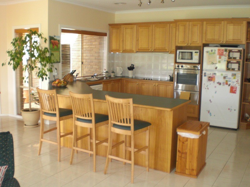 61 Fairway Drive, Drouin VIC 3818