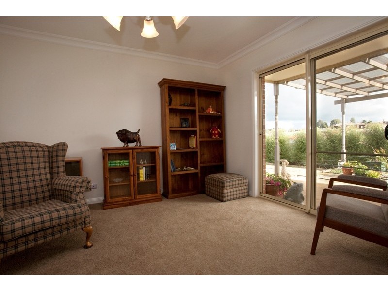 8 Hume Court, Warragul VIC 3820