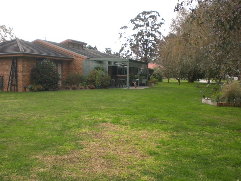 6 Ellen Close, Warragul VIC 3820
