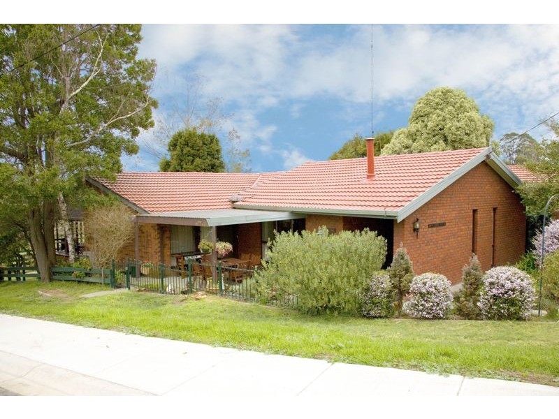 10 Gerrard Street, Drouin VIC 3818