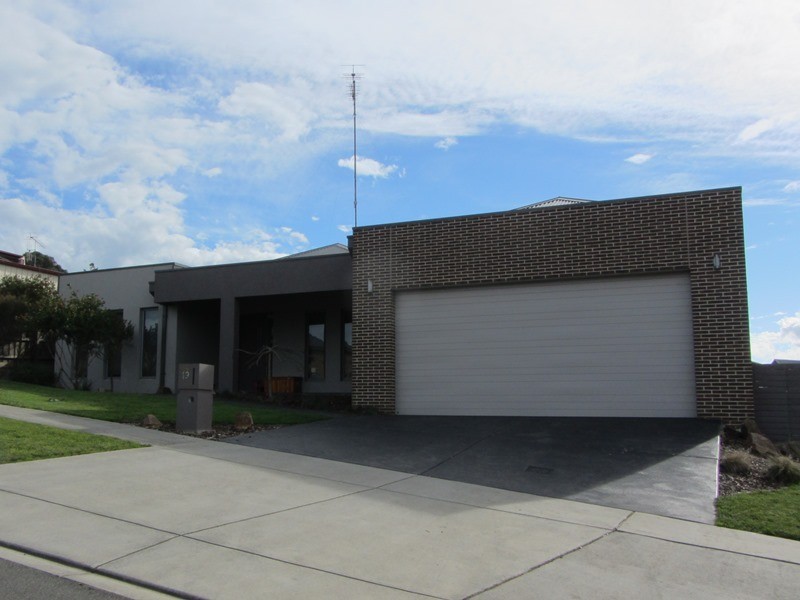 19 Cromie Drive, Warragul VIC 3820