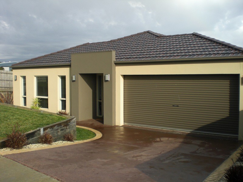 74 Dawson Drive, Warragul VIC 3820