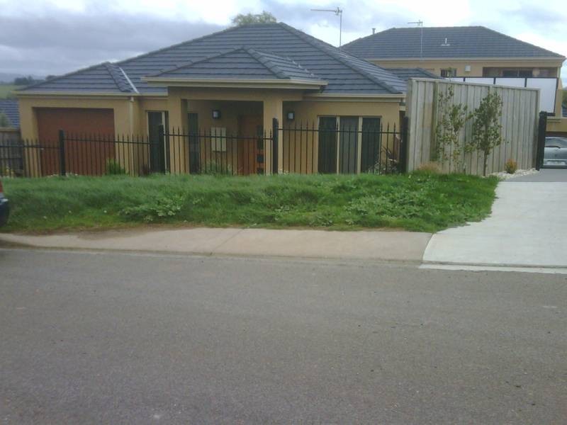 1/8 Hadlow Street, Warragul VIC 3820
