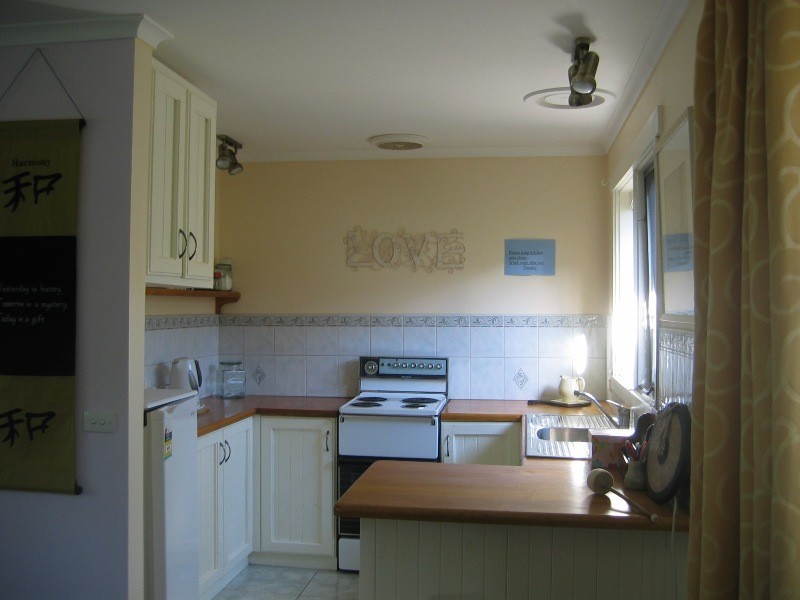 3/6 Bank Place, Drouin VIC 3818