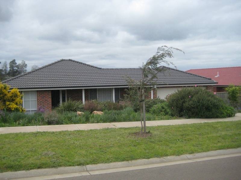 21 Hamilton Drive, Warragul VIC 3820