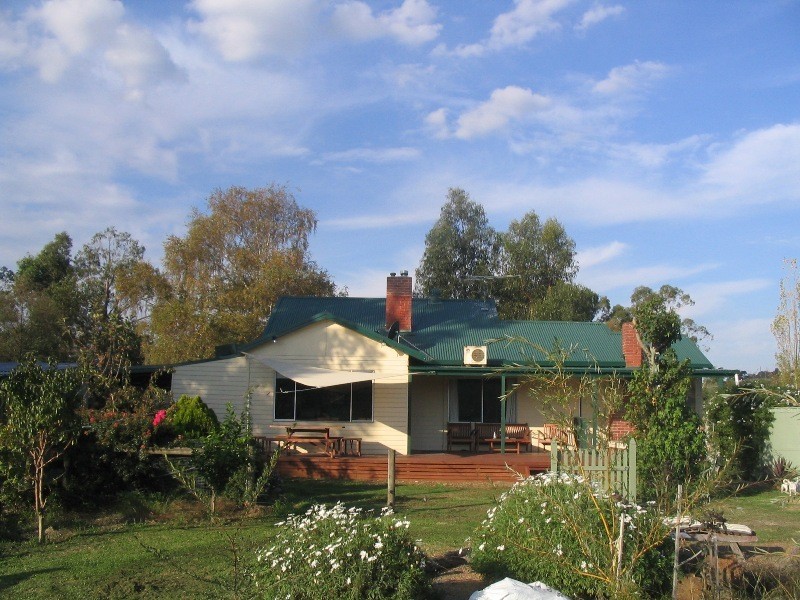 675 Clifton Road, Athlone VIC 3818