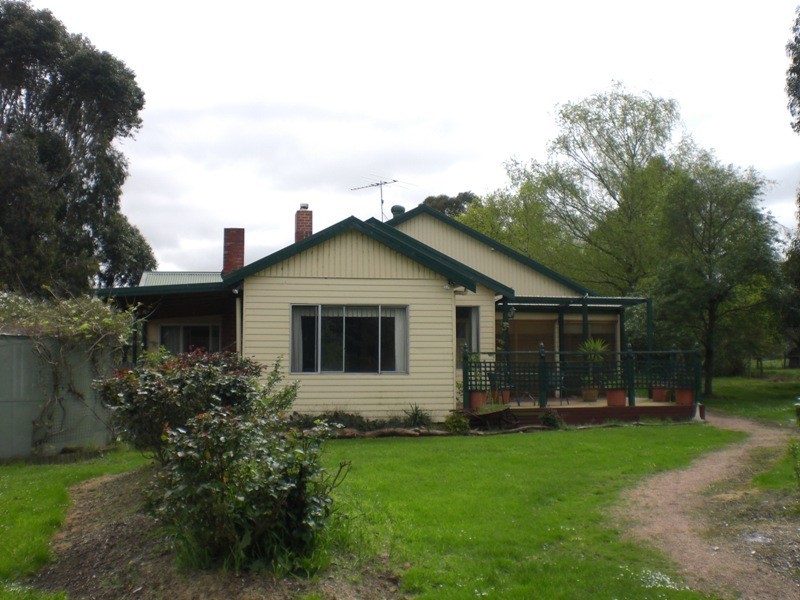 675 Clifton Road, Athlone VIC 3818
