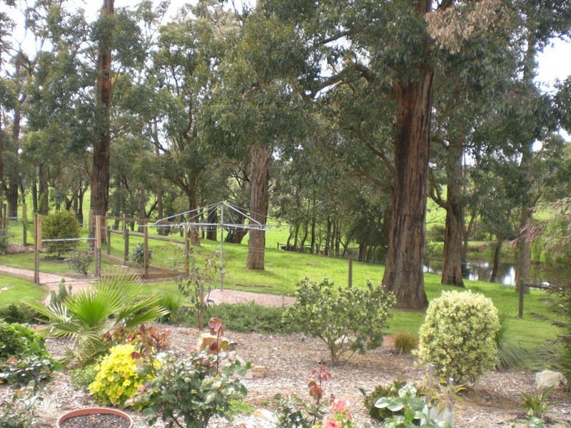 37 Simper Court, Drouin VIC 3818