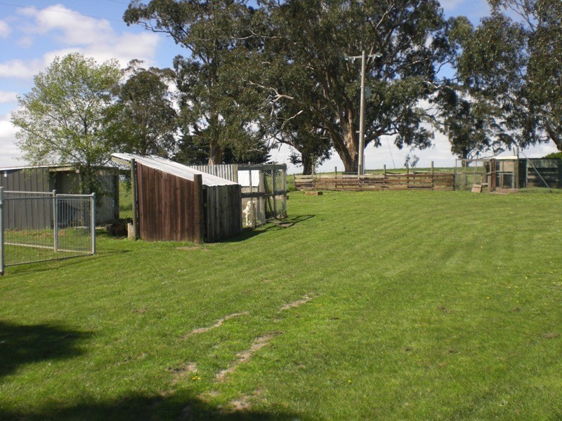 16 Station Street, Neerim South VIC 3831